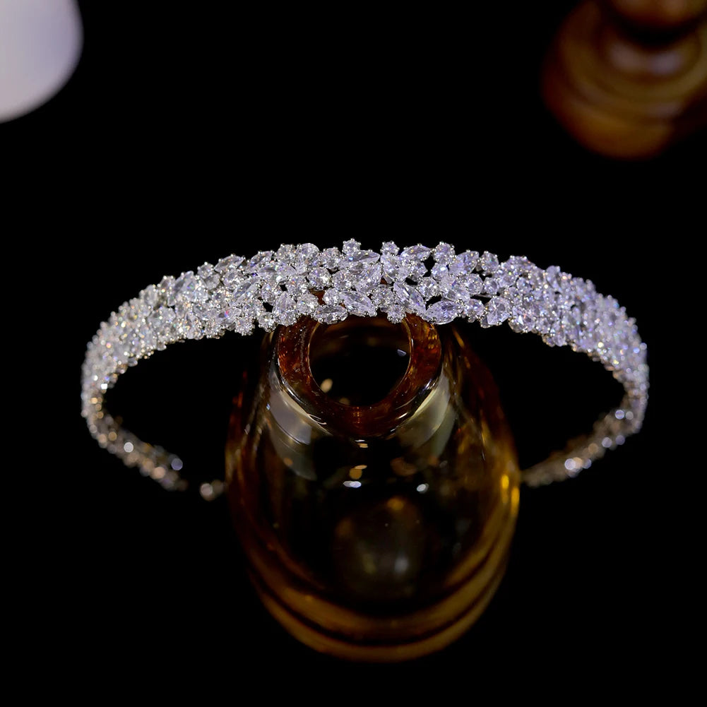 Elegant Silver Cubic Zirconia Bridal Crown For Women