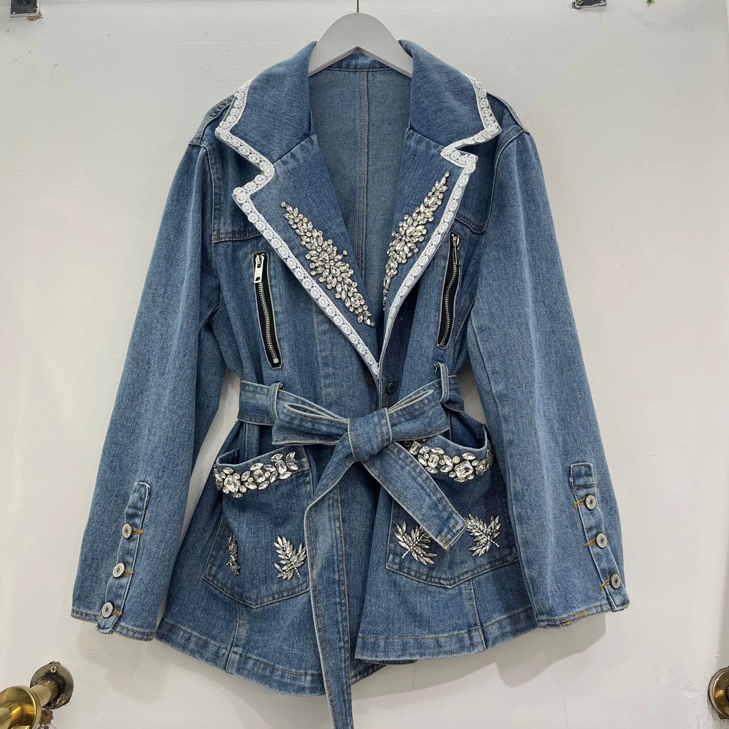 2026 Spring New Heavy Beaded Denim Jacket for Women Fashion Loose-fit Long-sleeve Streetwear Cinched Waist Denim Coat Tops