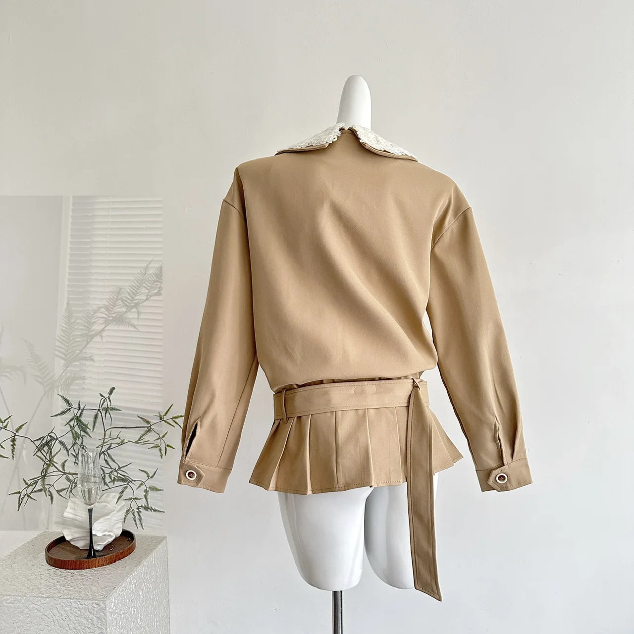 Autumn Chic French Elegant Lace Doll Collar Design Jacket 2000s Aesthetic Korean Popular Retro Women's Trench Coat Woman Clothes