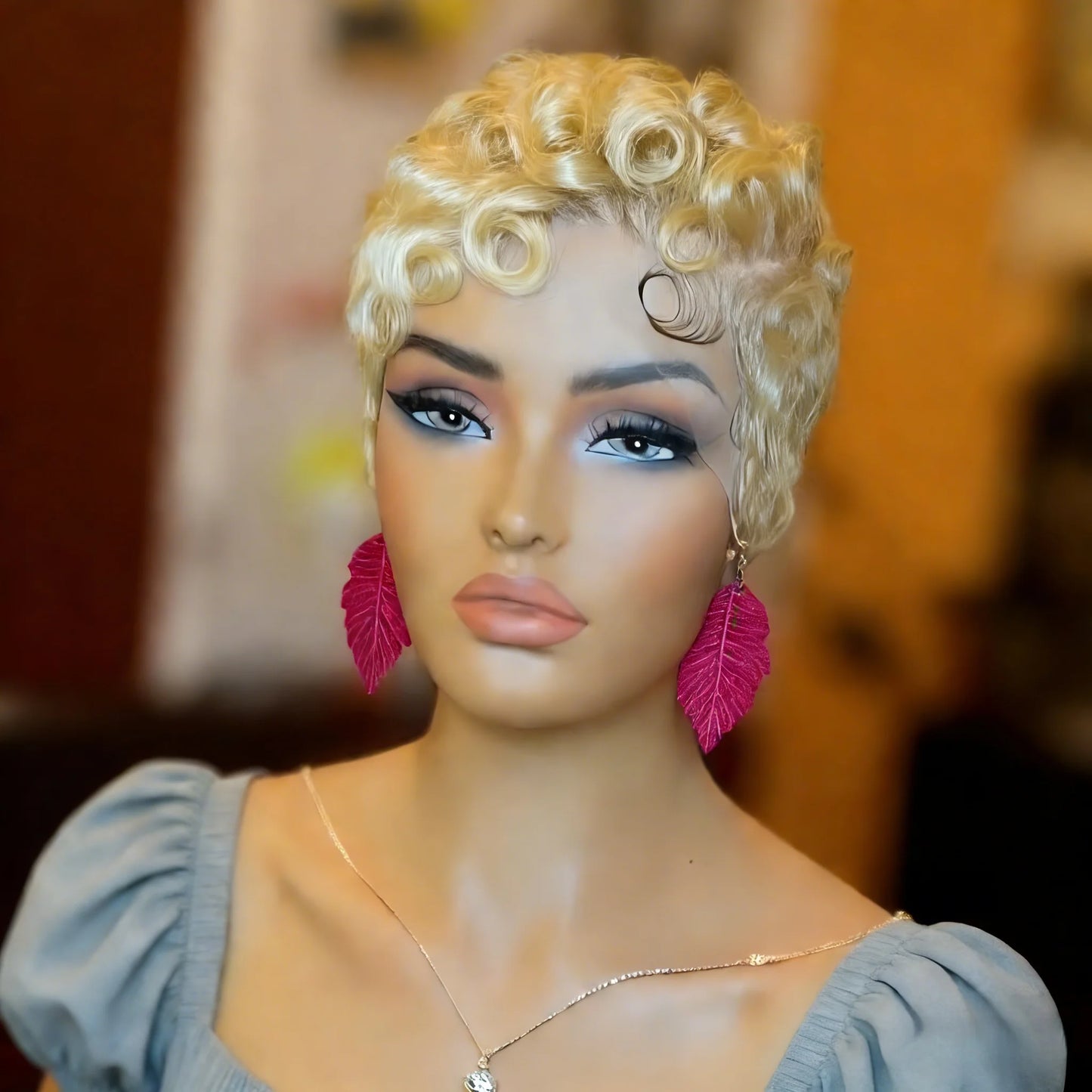 Pixie Cut Curly Lace Front Brazilian Human Hair Wigs 13X4 Lace Front Wigs Side Part Short Bob Wigs 180% Density