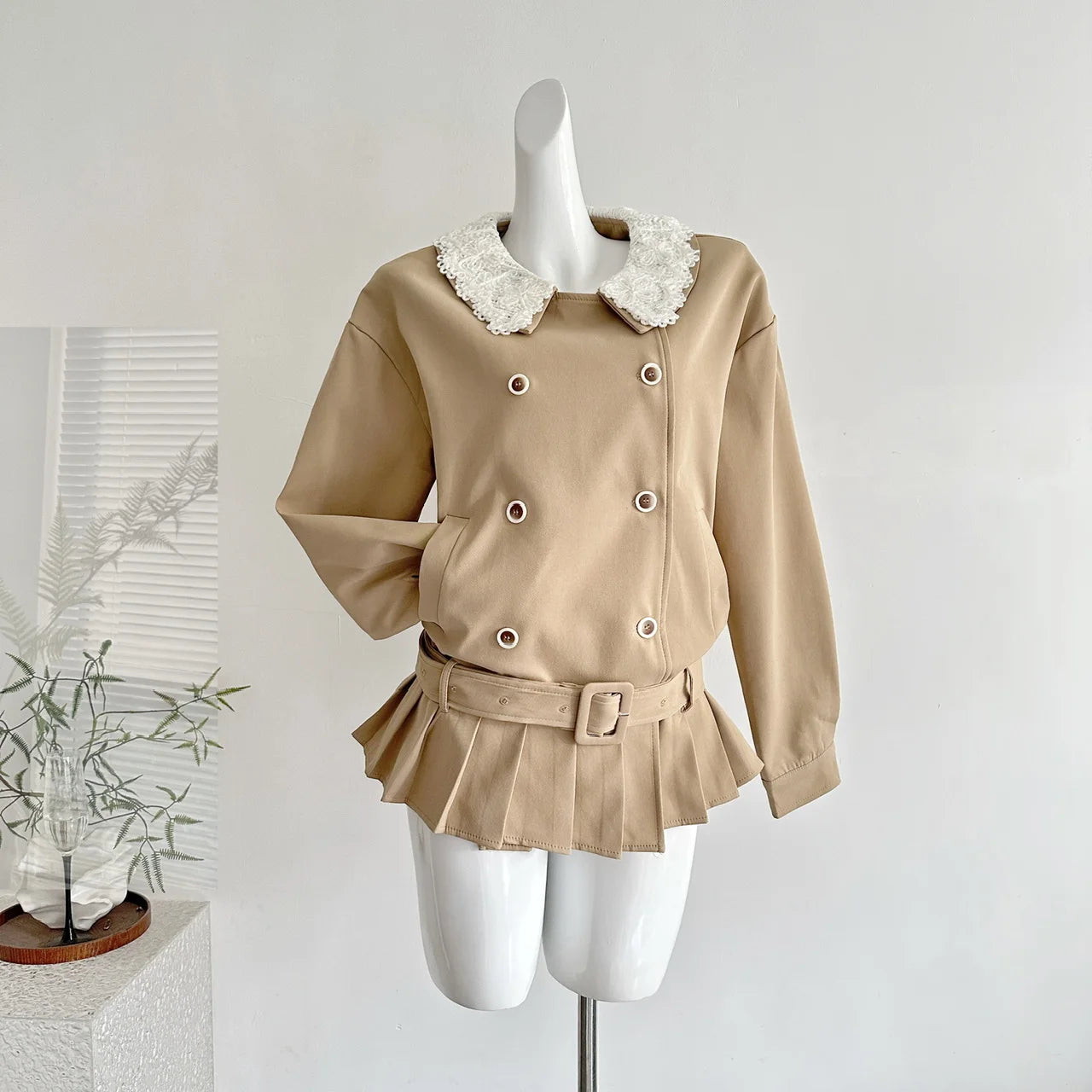 Autumn Chic French Elegant Lace Doll Collar Design Jacket 2000s Aesthetic Korean Popular Retro Women's Trench Coat Woman Clothes