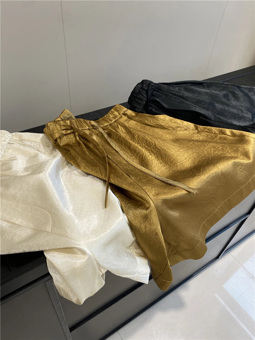 Loose Fit Elastic Waist Satin Texture Casual Shorts for Women
