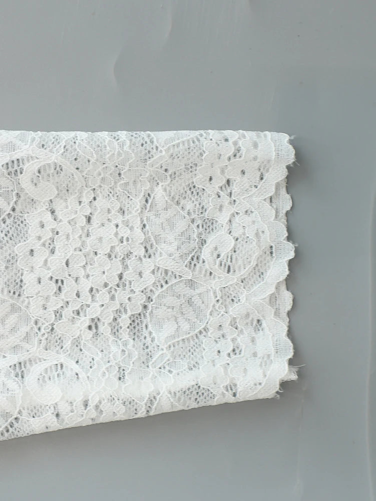 Munich Clothing 2025 New Women's Oktoberfest Formal Bottom Lace Splicing Small Shirt German Beer Wear Lace Tie Top