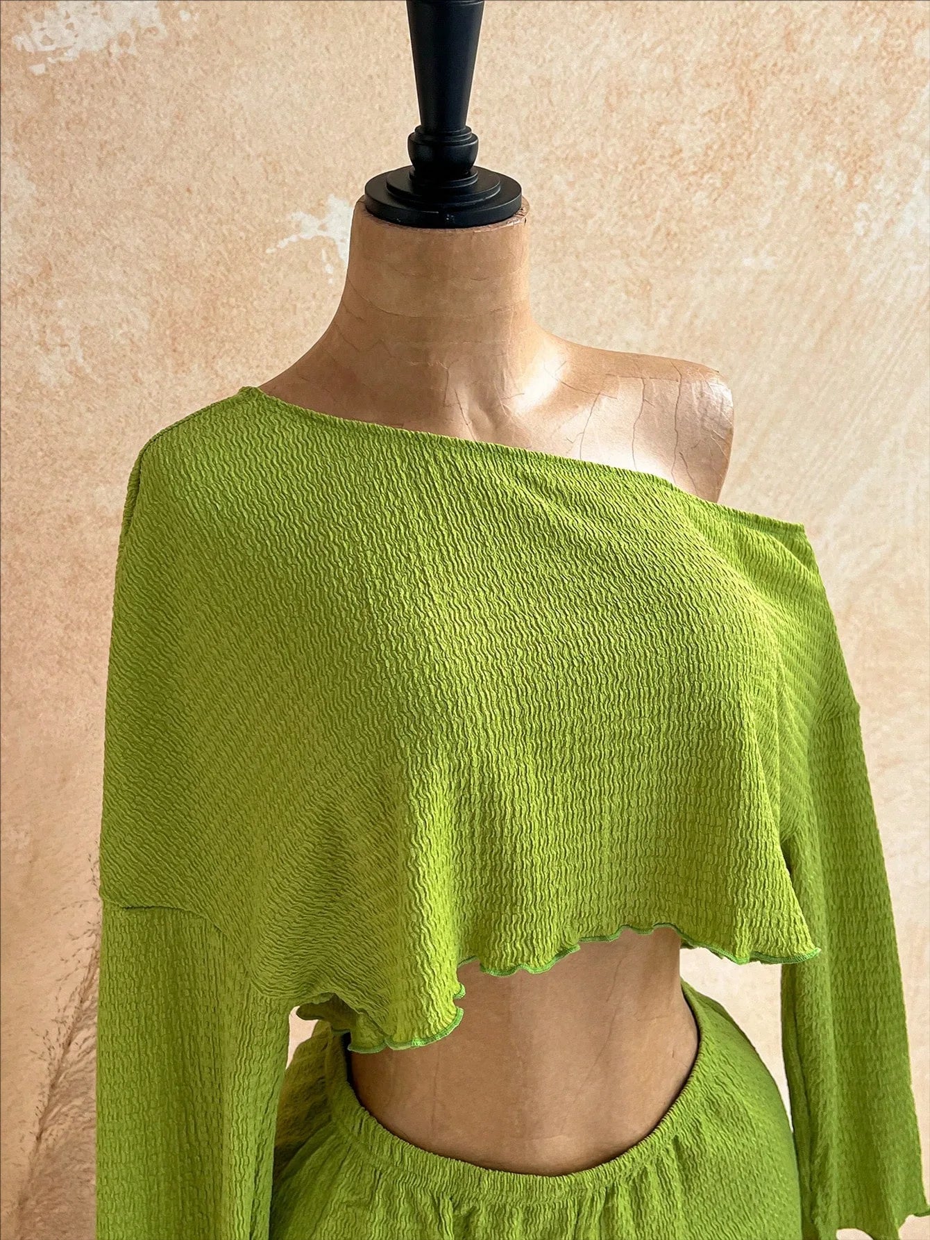 Slanted Shoulder Knit Two Piece Shorts Set for Women
