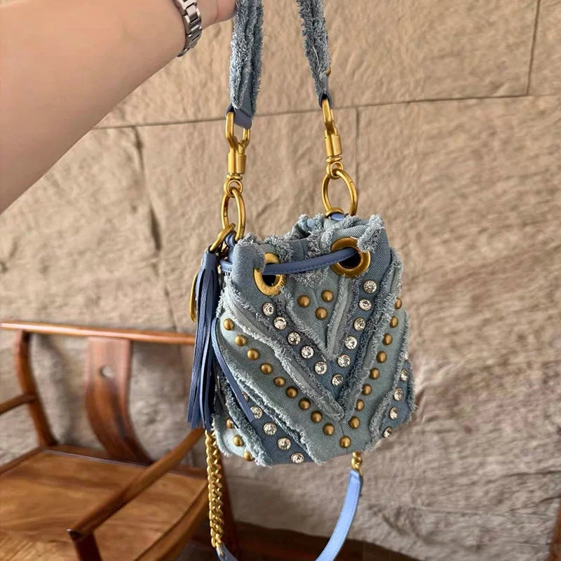 New Brand Fashion Handbag Retro Rivet Design Bucket Bag Versatile Commute Diamond Drawstring Lady Chain Shoulder Underarm Bag