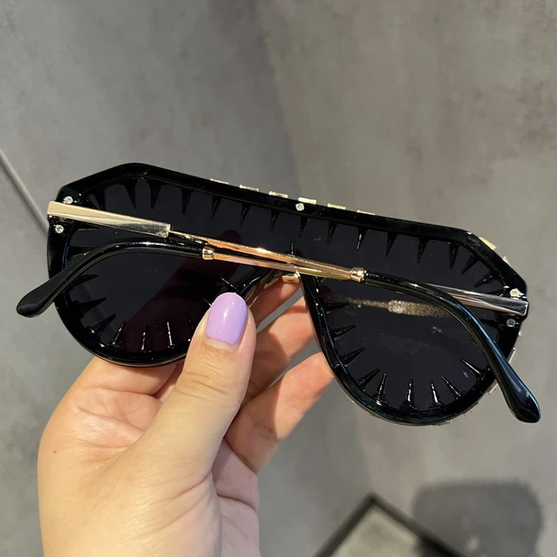 Rhinestone One Piece Frame Sunglasses