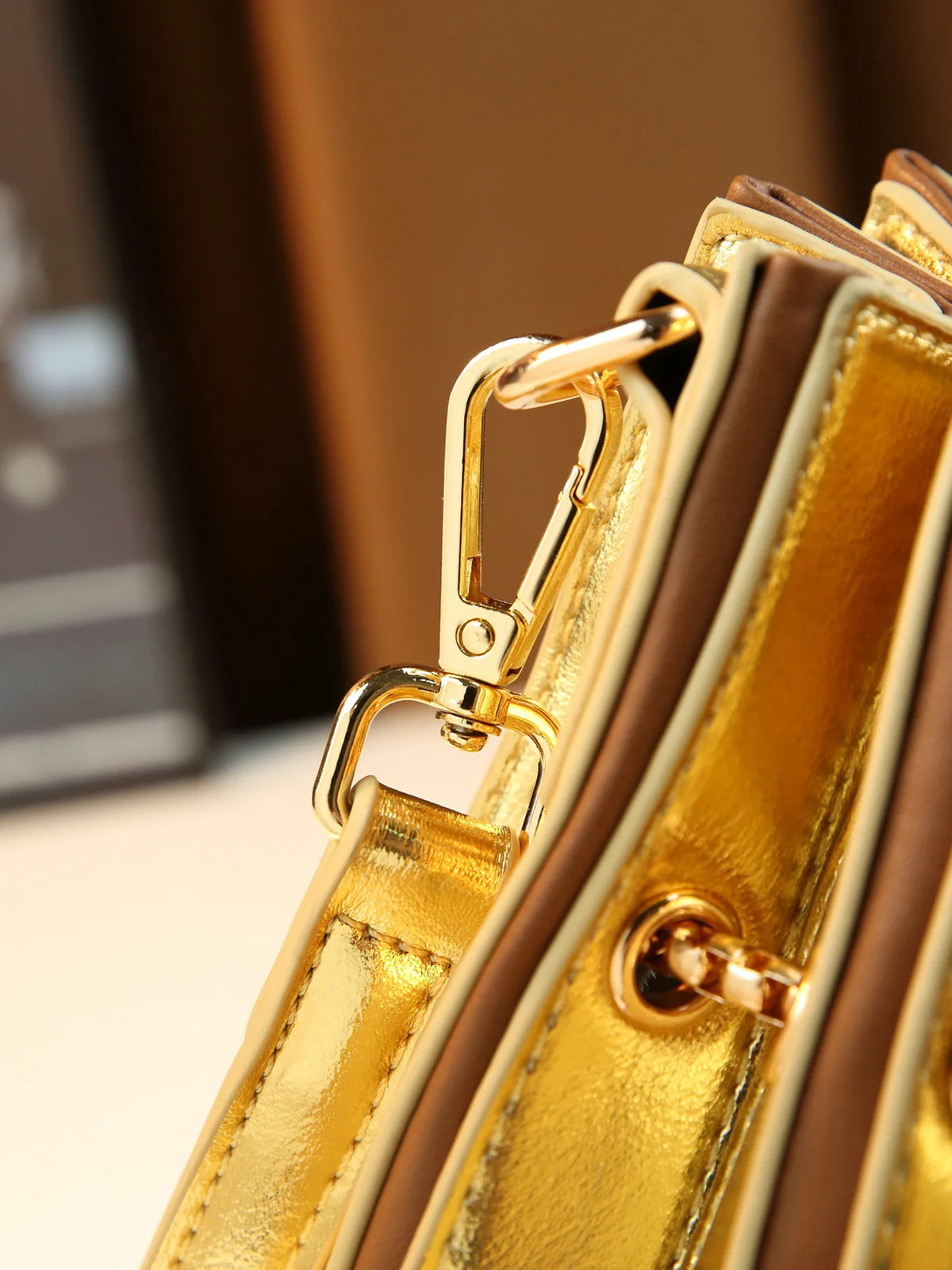 Women's Handbag Luxury Brand Shiny Leather Shiny Fashion Women's Single Shoulder Bag Personalized Fashionable Casual Women's Bag