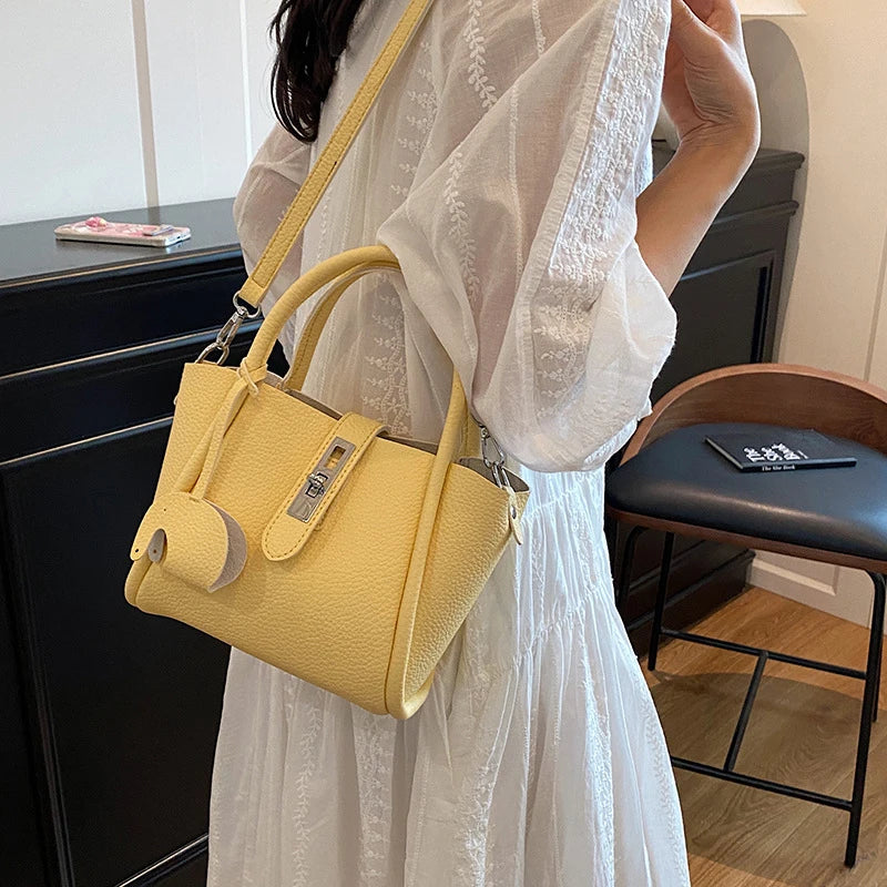Fashion Design Women Bucket Bag Brand Trendy Basket Bag Versatile Simple Solid Color Texture Women's Bag Shoulder Crossbody Bag