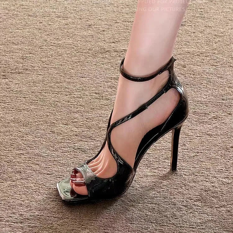 Cross Strap Roman Style Low Heel Sandals For Women
