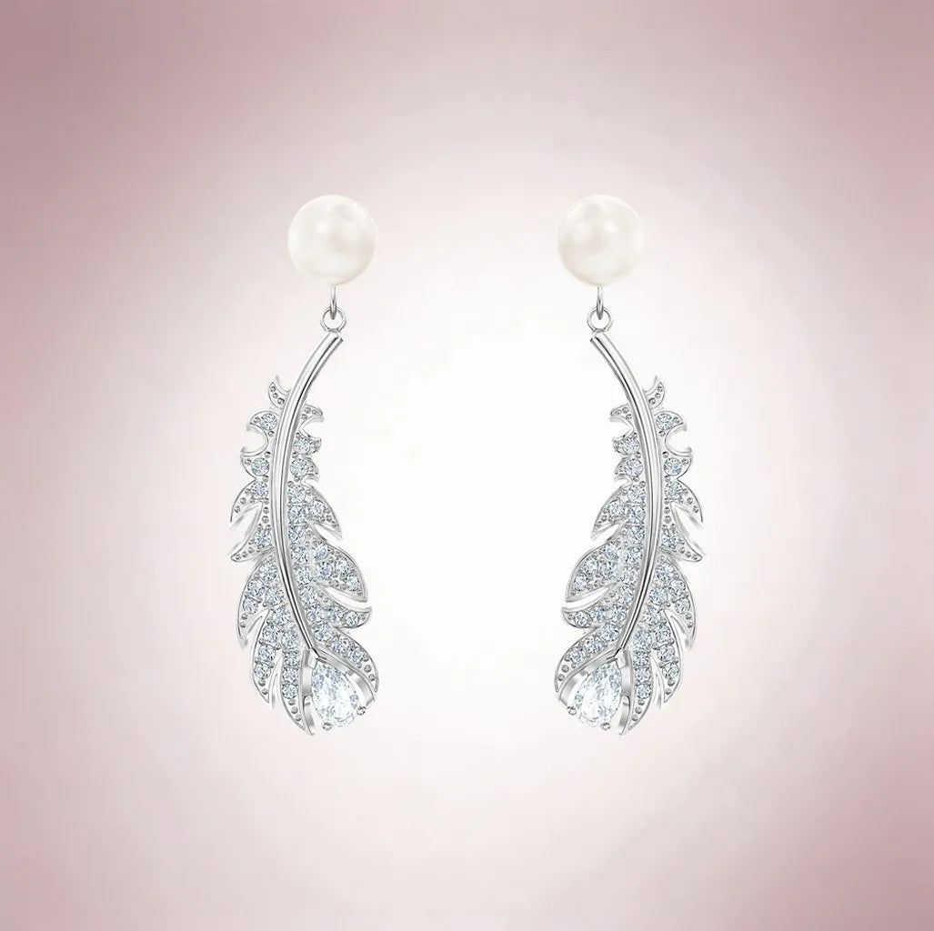 Elegant Dazzling Teardrop Crystal Jewelry Set for Women