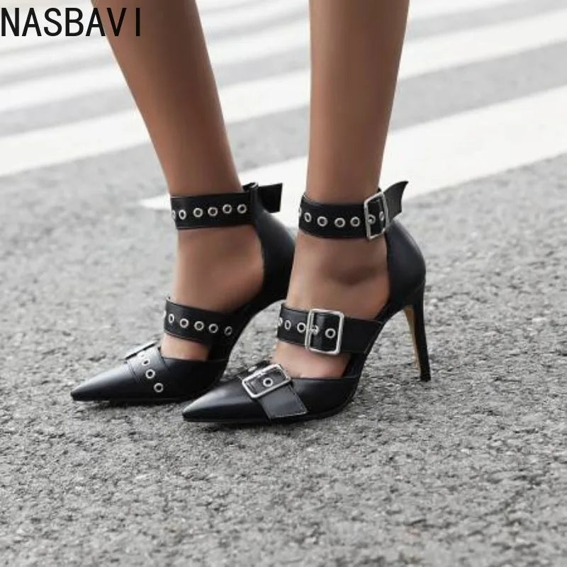 Black Pointed Toe Square Heel Pumps