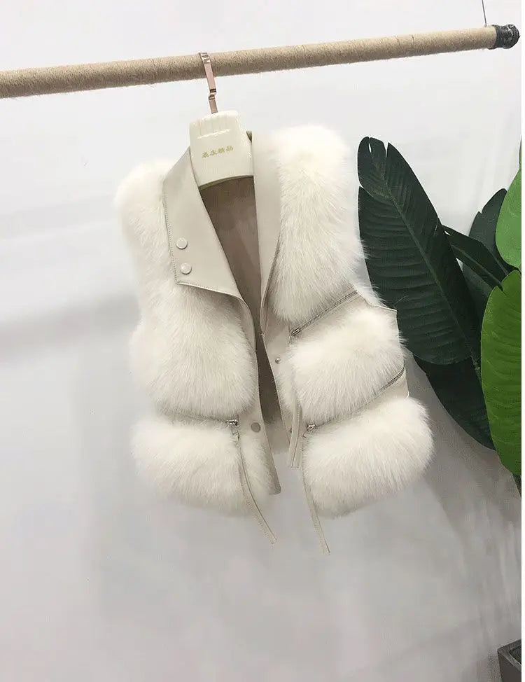 Women's Vest Short Coat Slim Fit Fashionable Young Style, Versatile for Autumn and Winter, 2024 Splicing Imitation Fur Jacket