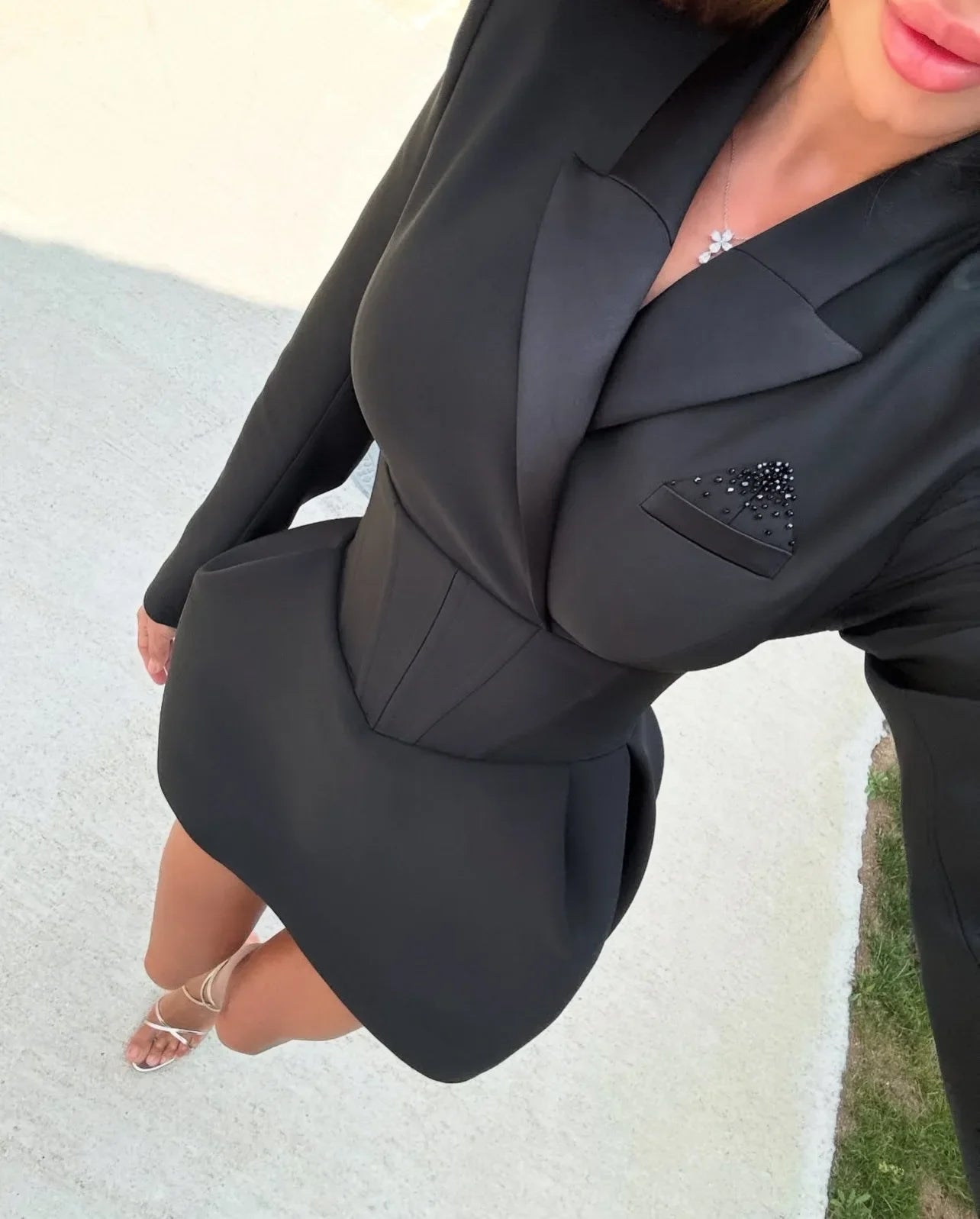 Elegant Black Women Dresses Chic V-neck Cinched Waist Shoulder Pads Dress 2025 Long Sleeve Mini Party Ladies Chic Street Gowns