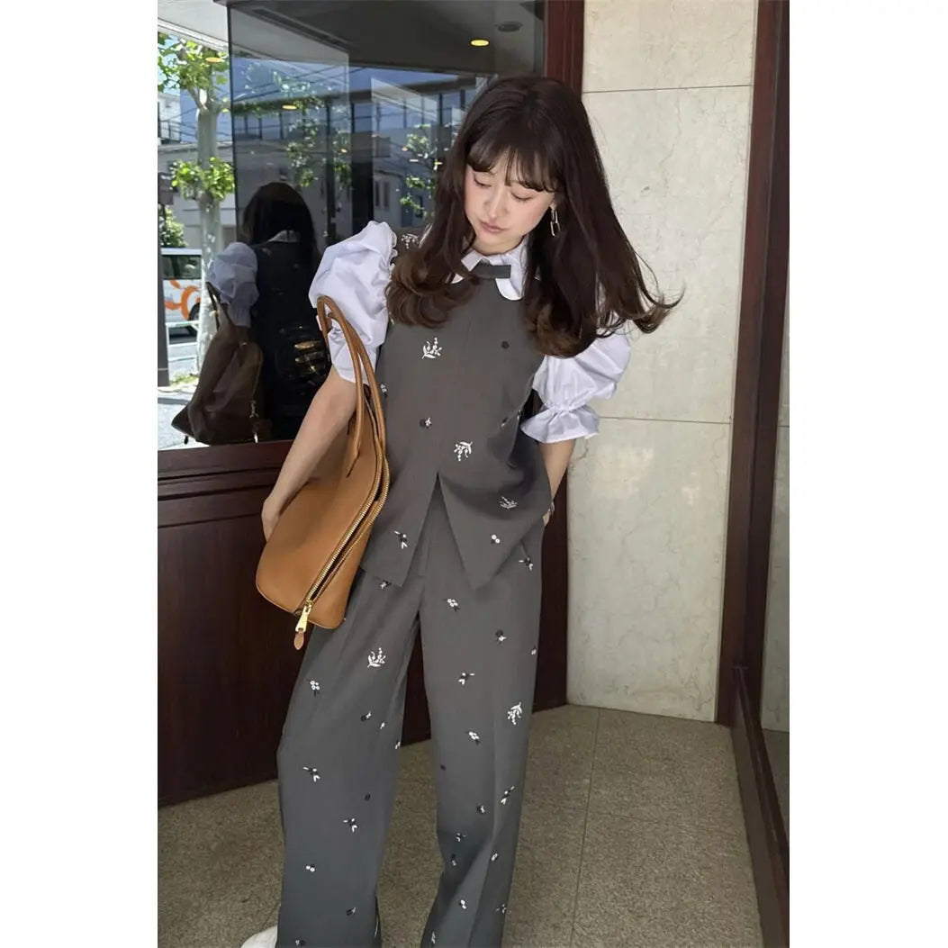 Japanese Sweet Retro Classic Embroidered Vest Vest Shorts Set 2026 Spring Summer New Fashion Commuter Two-piece Set for Women