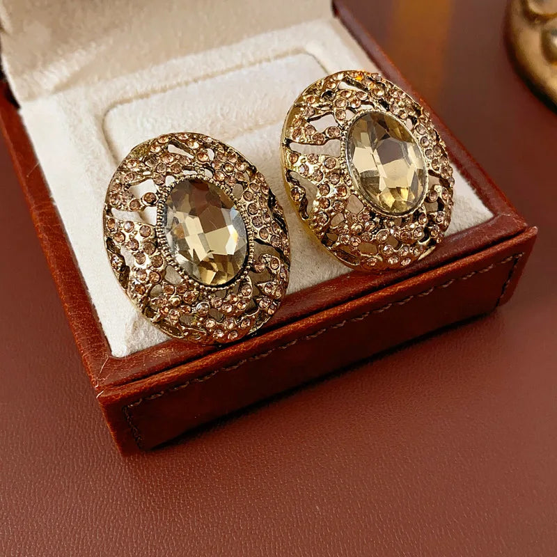 Retro Oval Rhinestone Stud Earrings