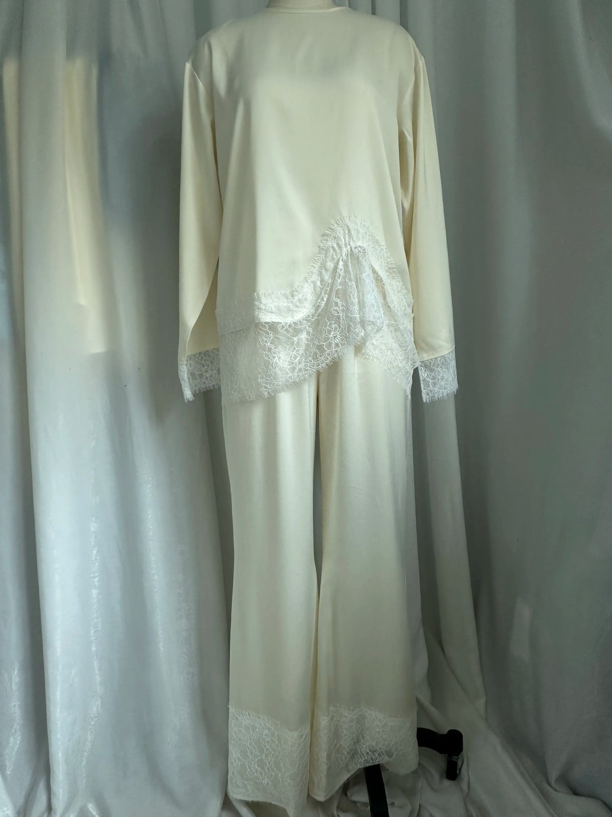 Elegant Lace Satin Wide Leg Pants Two Piece Set for Women