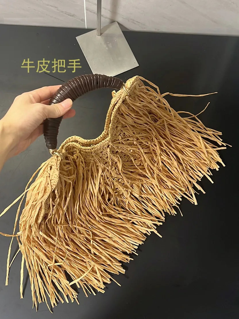 Hollow Out Tote Bags For Women Luxury Designer Handbag Purse New Weave Large Capacity Tassel Shoulder Straw Beach Bag