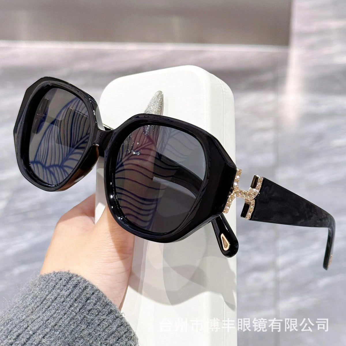 Vintage Oversized Polarized Sunglasses