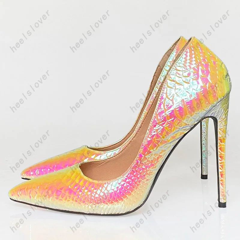 Sophisticated Crocodile Pattern Pointed Toe Pumps for Women