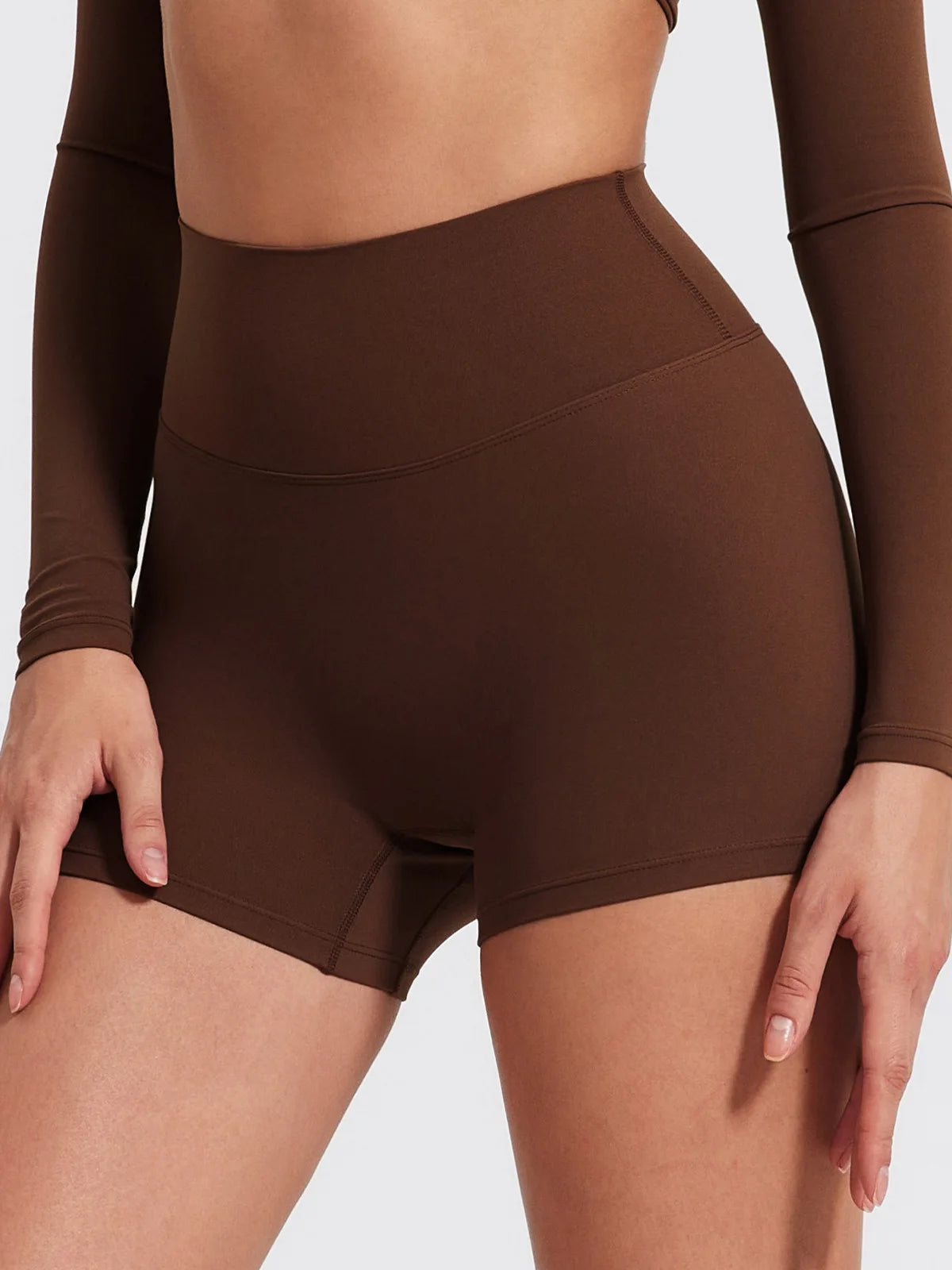 Sporty Solid U-Neck Crop Top and Shorts Two-Piece Set for Women