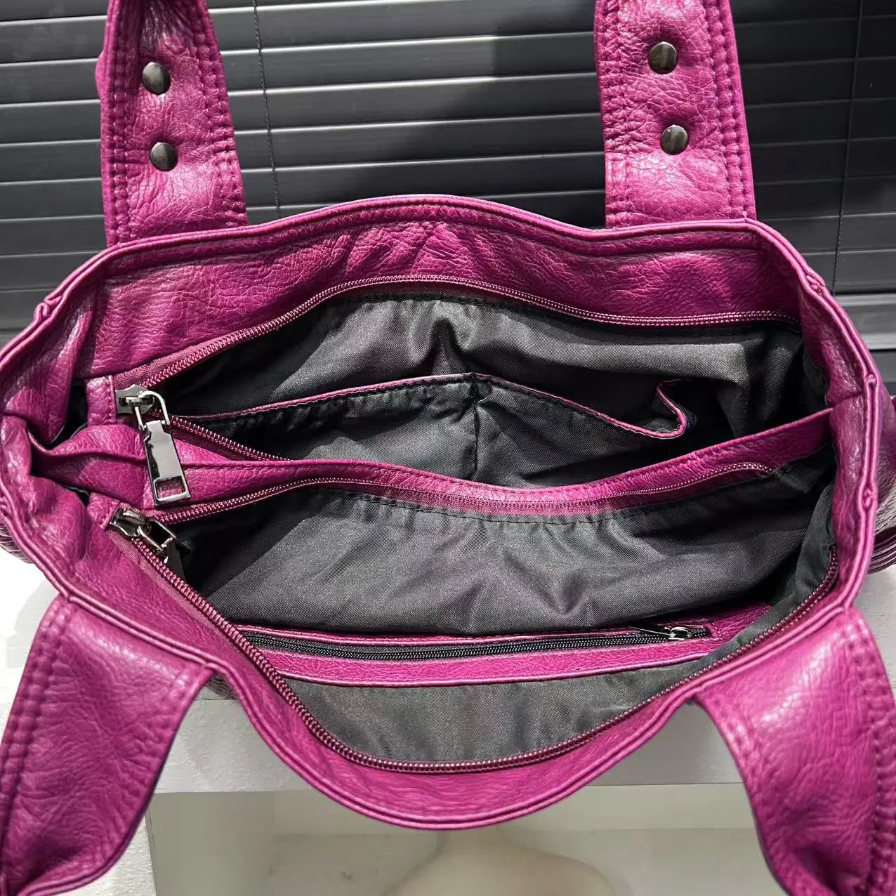 Retro Street Style Large Capacity Shoulder Bag for Women