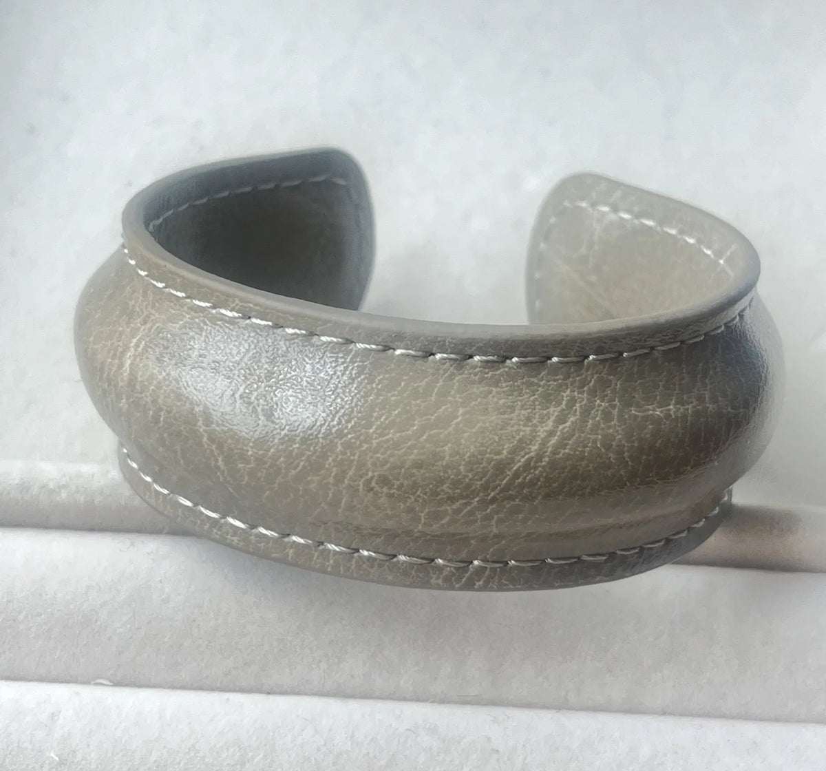 Elegant Minimalist Leather Wide Cuff Bracelet for Women