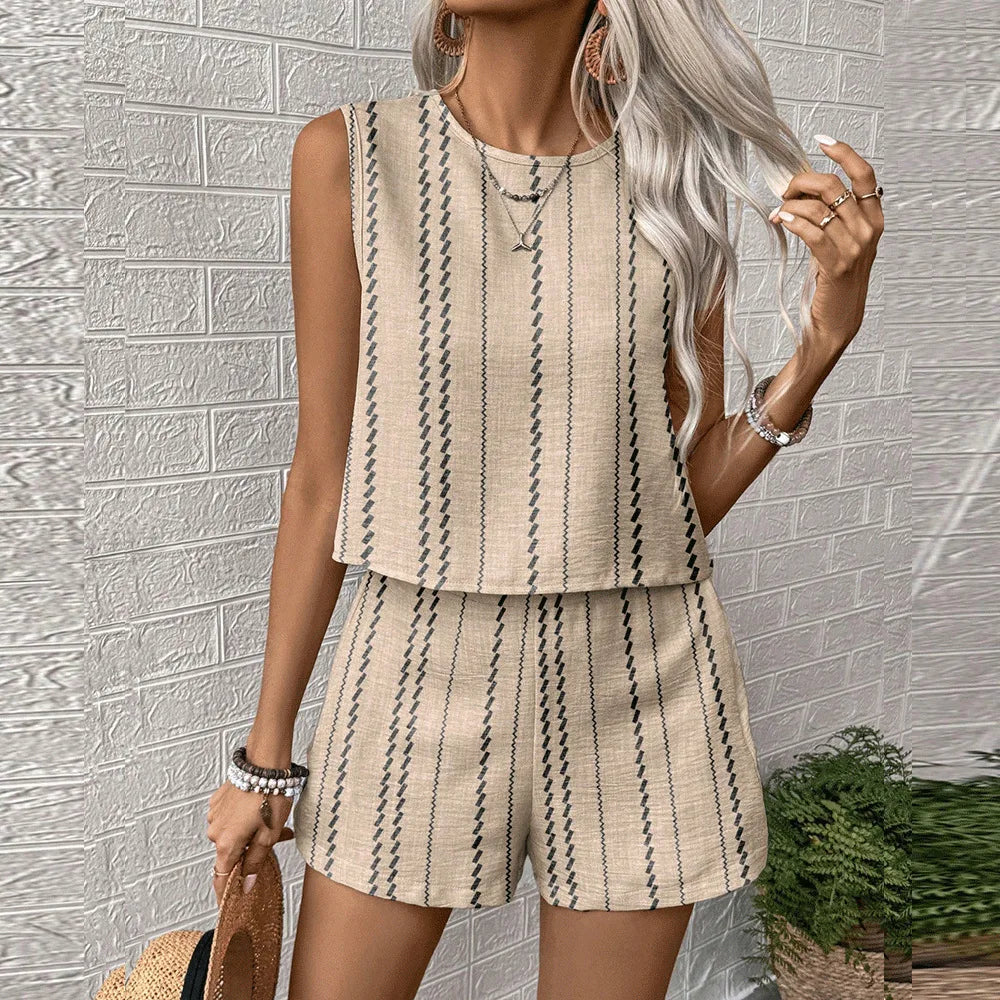 Vertical Striped Crop Top And Shorts Two Piece Set for Women
