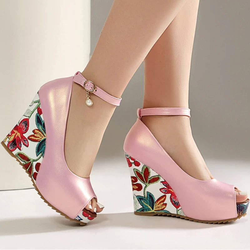 Strappy Buckle Platform Wedges