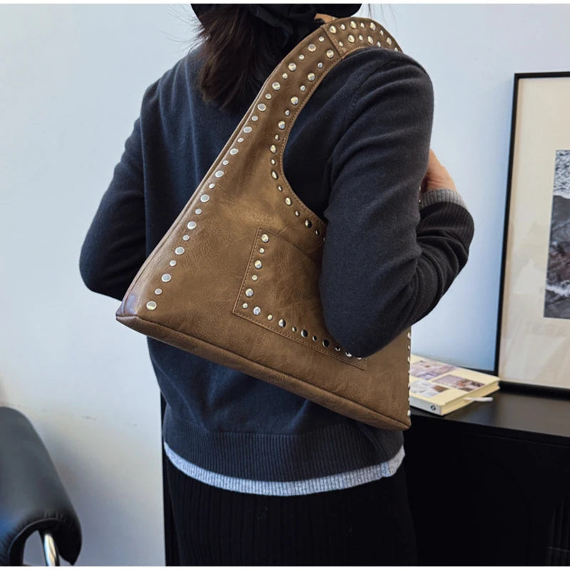 New Rivet Series Bucket Bag Motorcycle Texture Trendy Handbag Tortoise Shell Sequins Versatile Simple Fashion Soft Bag Lady Bag