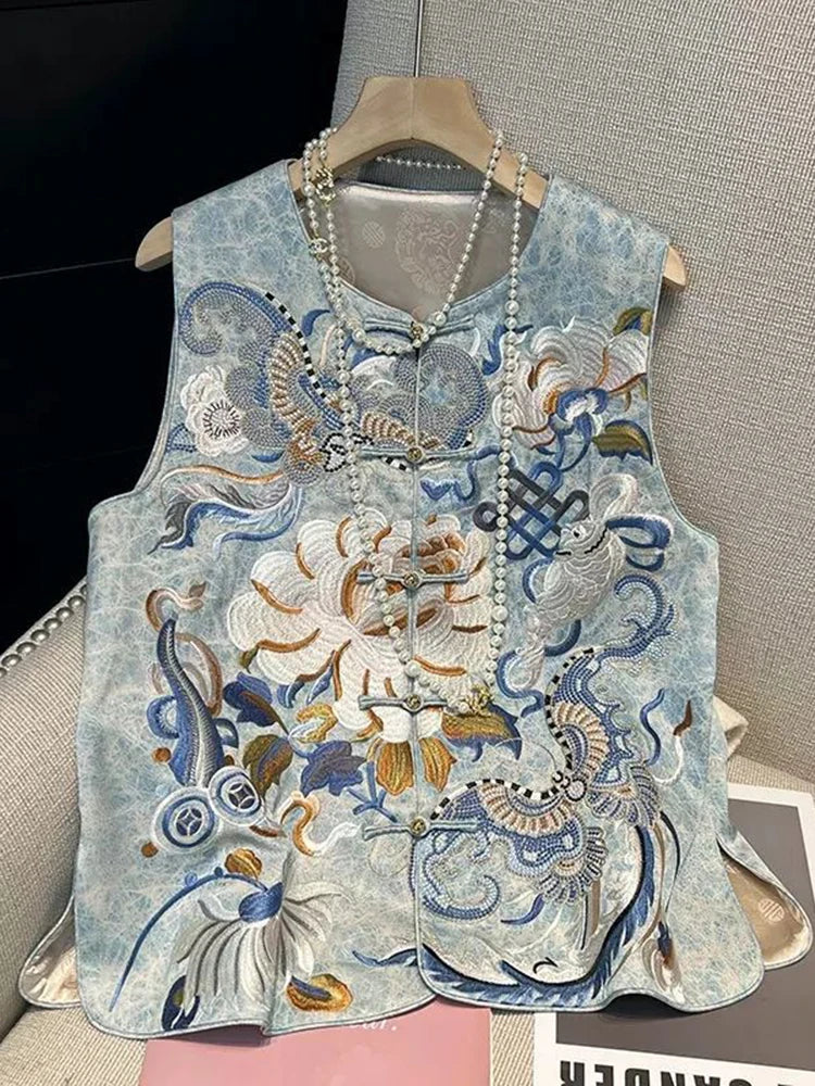 Chinese Style Embroidered Round Neck Sleeveless Vest for Women