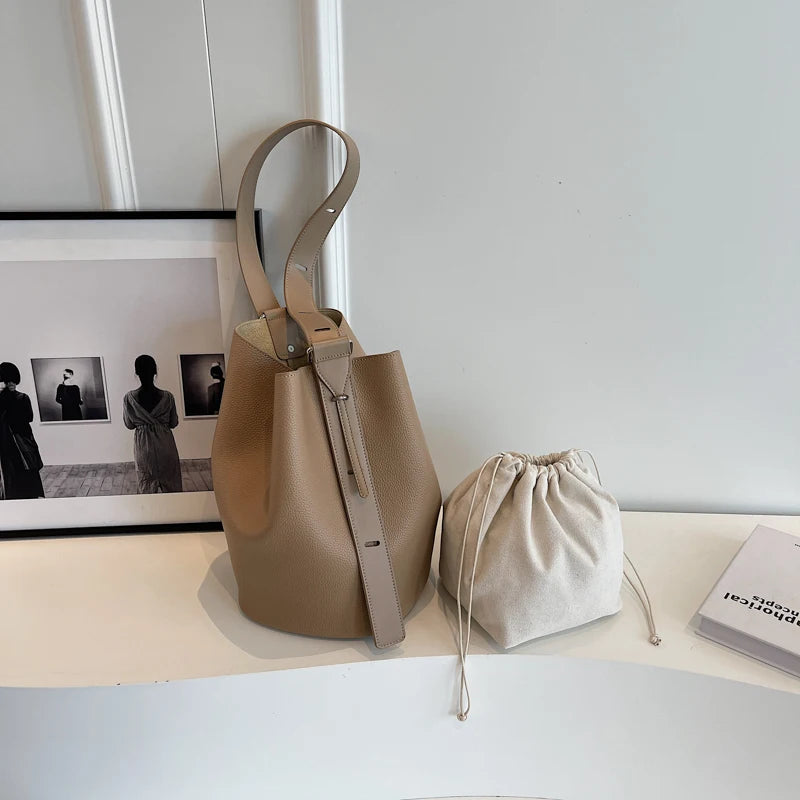 Retro Shoulder Large Capacity Bucket Bag for Women