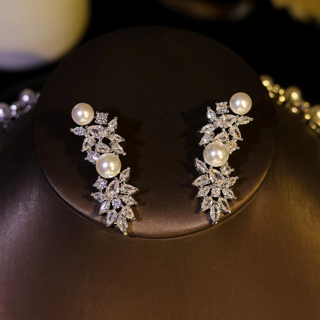 Elegant Crystal Necklace And Earrings Set For Women