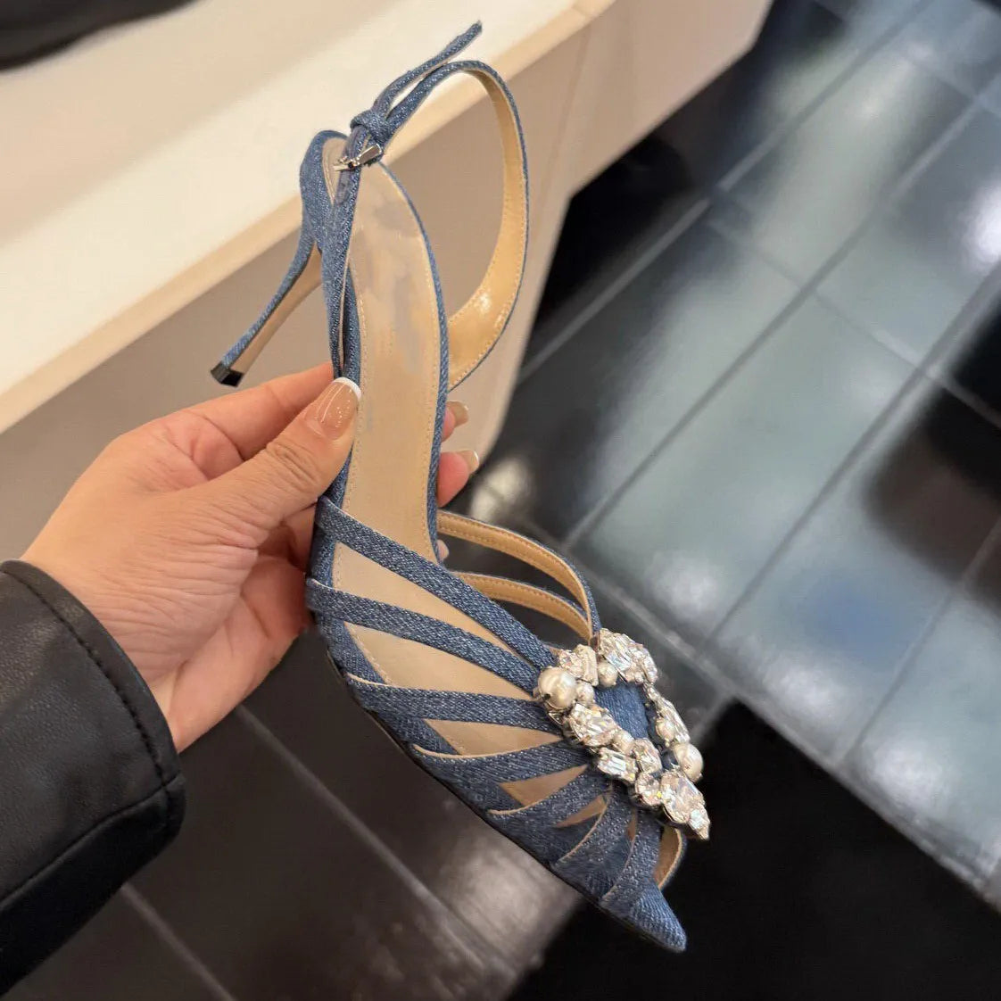 Crystal Heart Buckled Caged Leather Low Heel Pointed Toe Sandals For Women