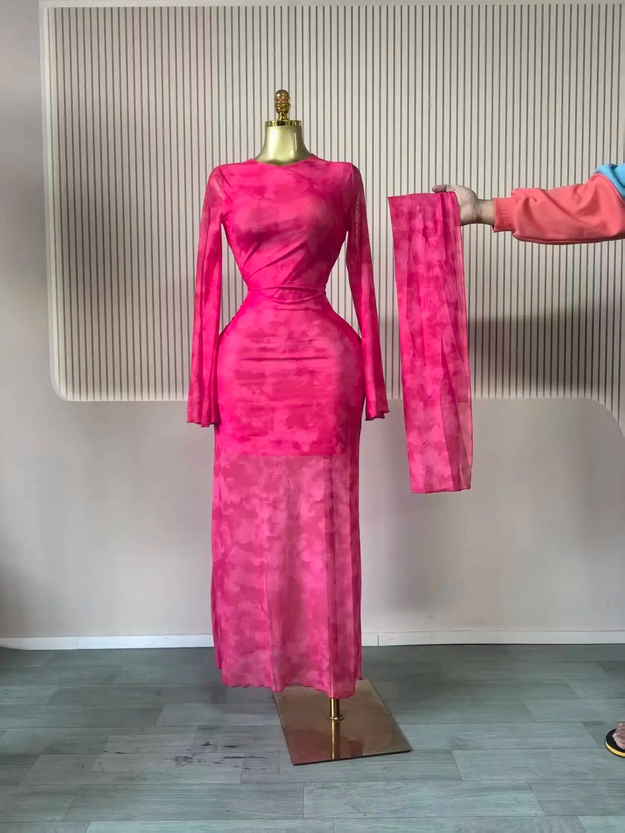 CM.YAYA Women Tie Dye Lace Up Back with Scarf Bodycon Midi Long Sleeve Pleated Maxi Dress Party Education Vacation Long Dresses