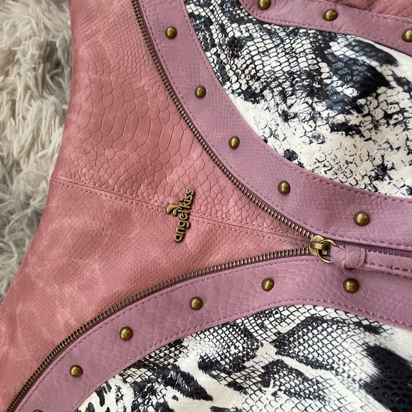 Original Design Retro Rivet Leopard Print Punk Backpack Commuter Large Capacity Tote Crossbody Bags for Women Hot Selling