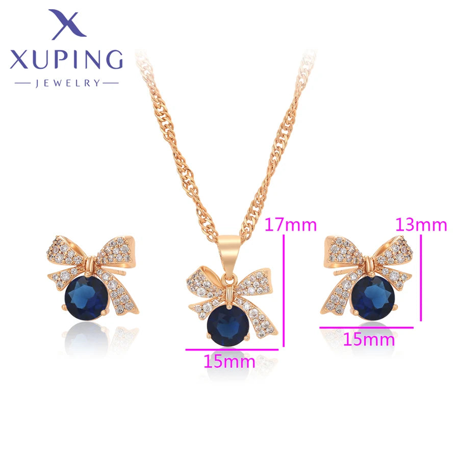 Gold Tone Knot Necklace And Earring Set