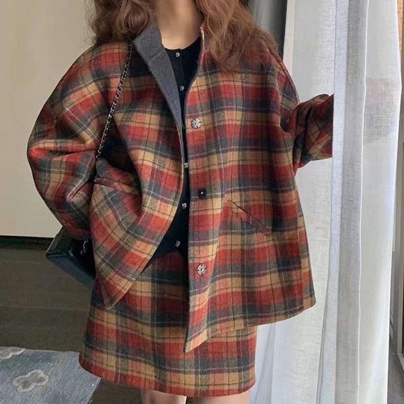 Korean version of the British style striped skirt suit women's autumn 2024 new slim fashion casual coat jacket skirt two-piece.