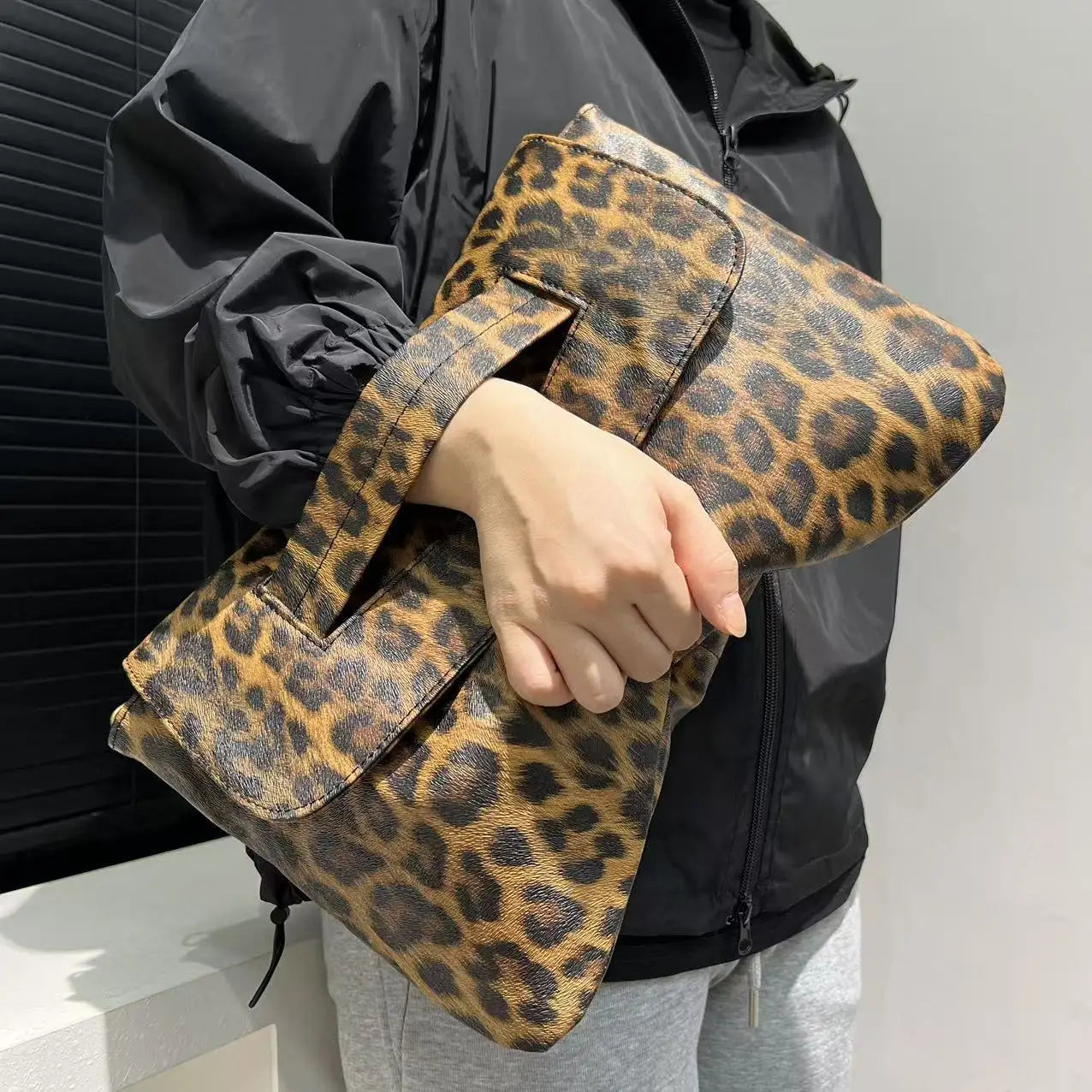 Leopard Print Retro Handbag High Capacity for Women