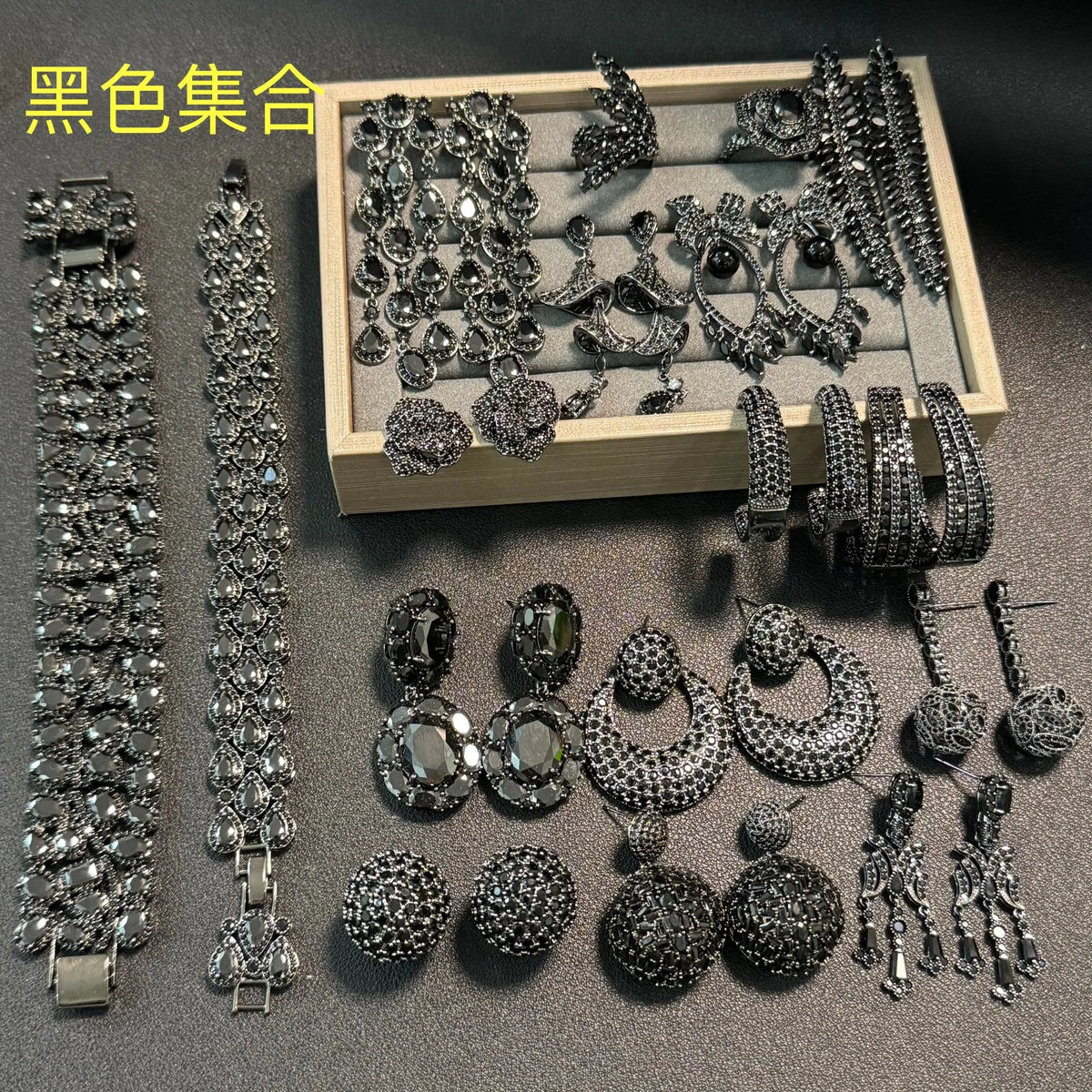 Black Zircon Vintage Jewelry Set With Earrings Rings And Bracelets for Women