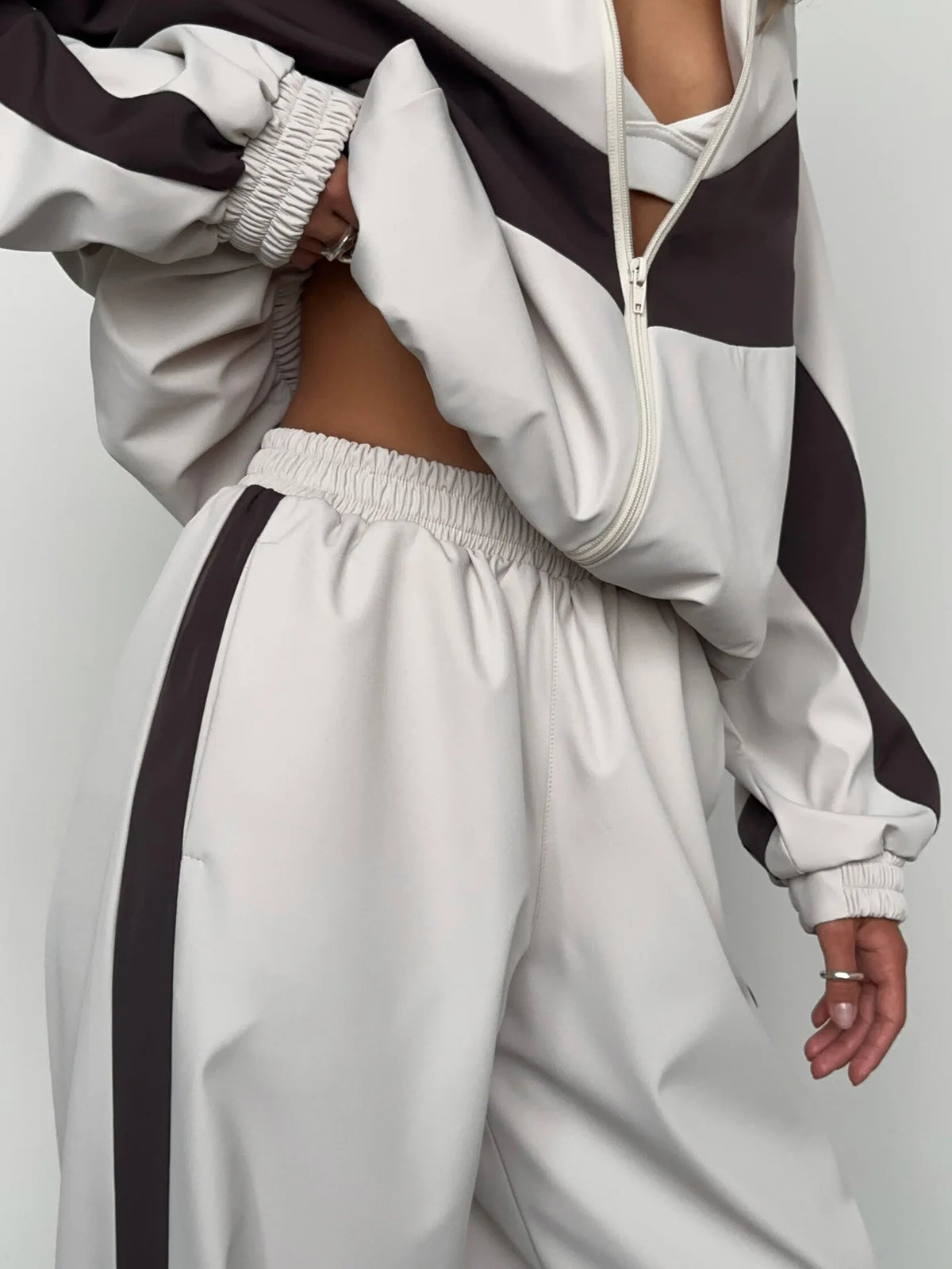 Casual Contrast Color Zipper Tracksuit Set for Women