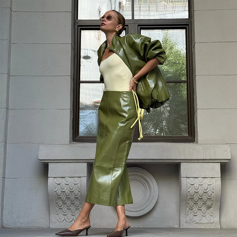 Women Green Stand Collar Leather Jacket Fashion Zipper Long Loose Outerwears Chic 2025 New Autumn Fashion High Street Lady Wear