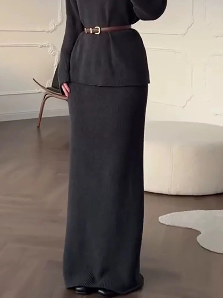 2025 autumn and winter new solid color V-neck women's top slim fit close to the buttocks long skirt+gentle sweater set