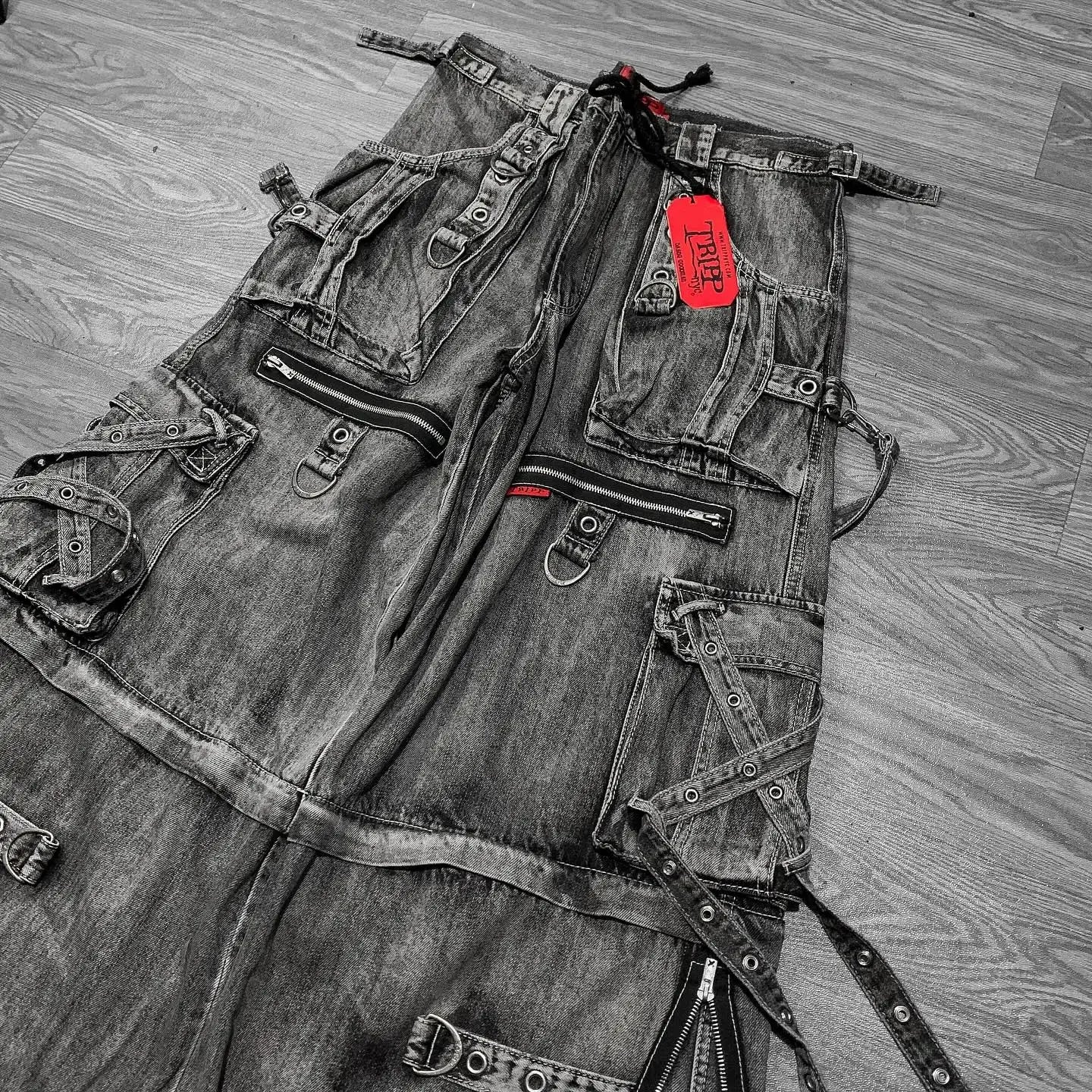 Black Y2K Hiphop Gothic Multi Pocket Zipper Jeans for Men Japanese Streetwear Trendy Cargo Pants European Urban Baggy Denim
