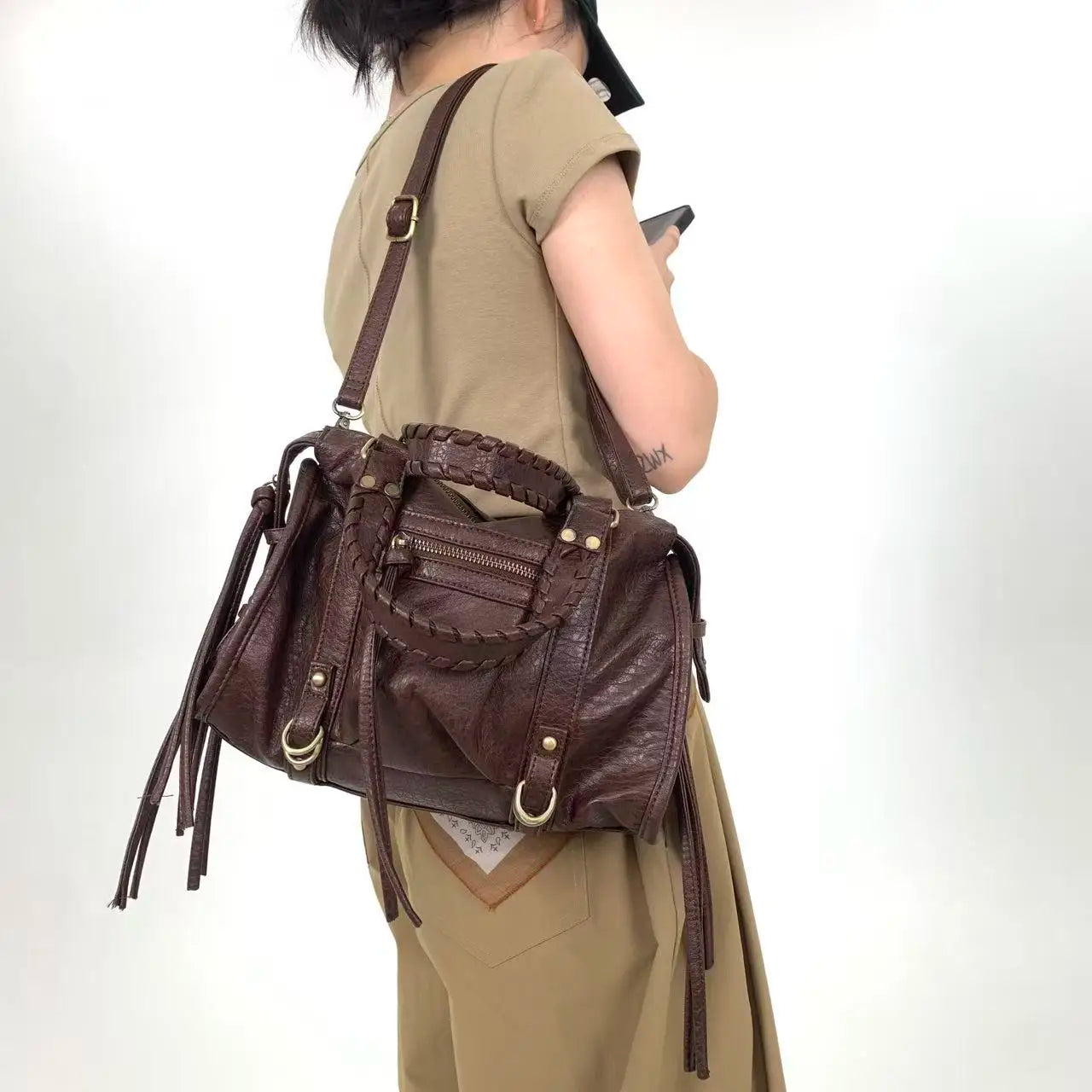 Vintage Street Style Rivet Embellished Shoulder Bag for Women