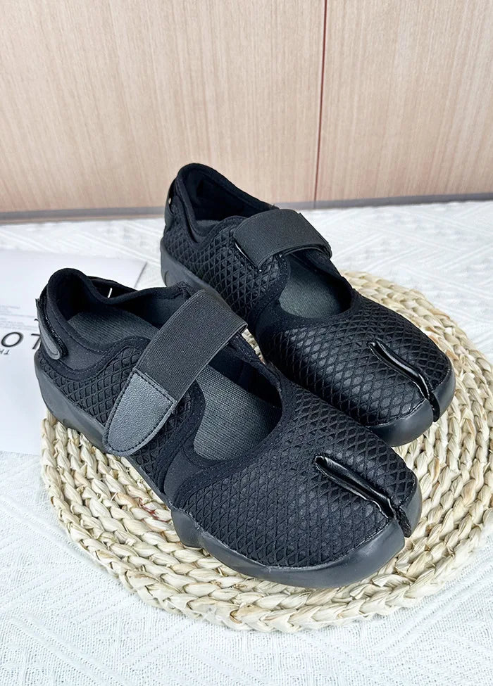 Leather Split Toe Buckle Mary Jane Flat Shoes for Women