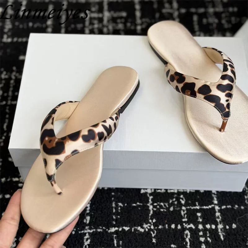 Comfortable Polka Dot Summer Flat Slippers for Women