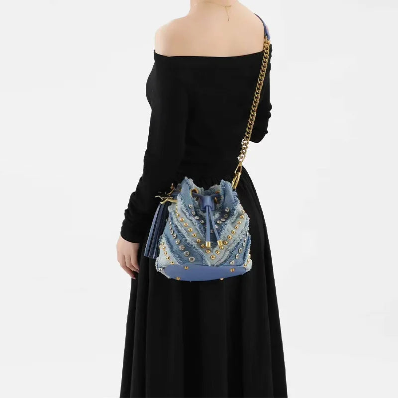 New Brand Fashion Handbag Retro Rivet Design Bucket Bag Versatile Commute Diamond Drawstring Lady Chain Shoulder Underarm Bag