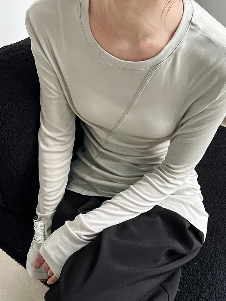[EAM] Women Gray Thin Perspective Slim Irregular T-shirt New Round Neck Long Sleeve Fashion Tide Spring Autumn 2025 1DH9981