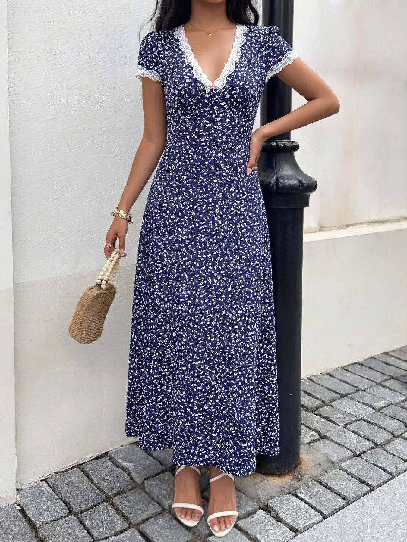 Elegant Patchwork Lace Midi Dress with Casual Print for Women