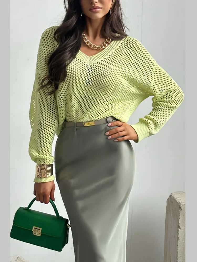 Lightweight Hollow V Neck Tunic